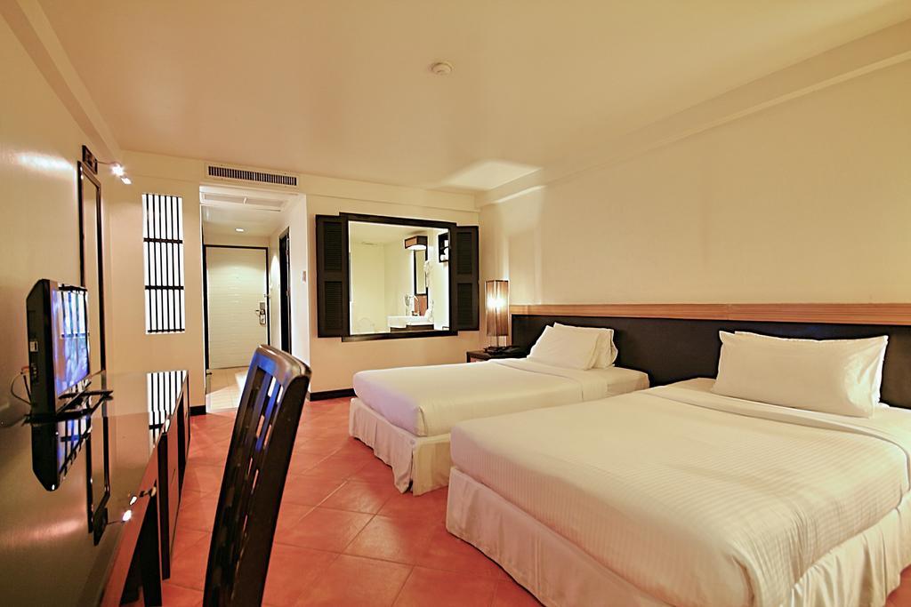 Avantika Boutique Hotel Patong Exterior foto